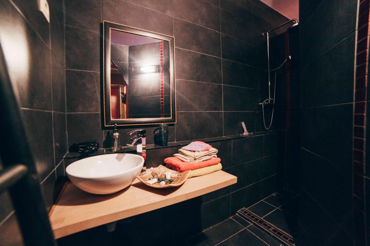 Au Plaisir Hotel Hastiere-par-dela Buitenkant foto